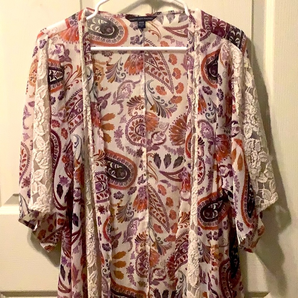 American Eagle Semi Sheer Kimono